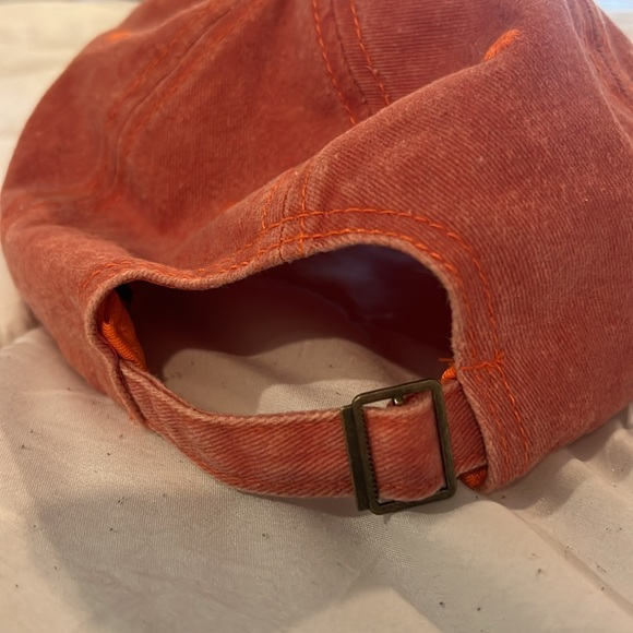 Mom cap - Picture 3 of 3